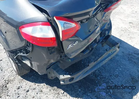 2015 Ford Fiesta Se из США, поврежденный, VIN 3FADP4BJ9FM160156